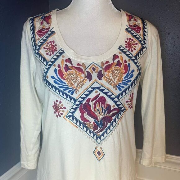 Johnny Was Embroidered Scoop Neck 3/4 Sleeve Tunic - Picture 2 of 7